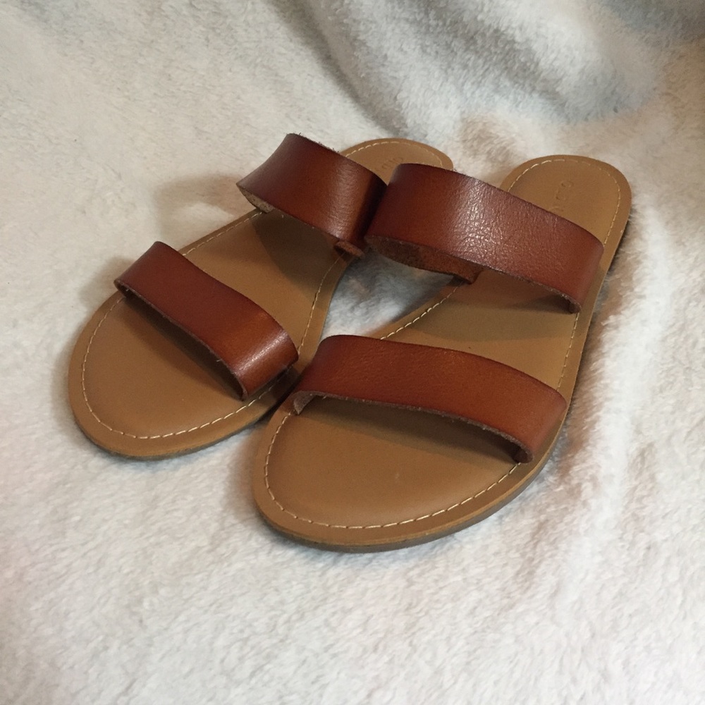 Old Navy women sandals, US7